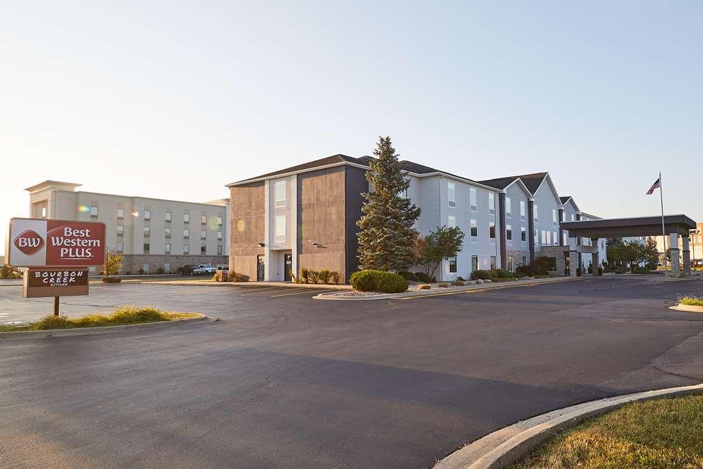 Best Western Plus Bourbonnais Hotel & Suites Buitenkant foto