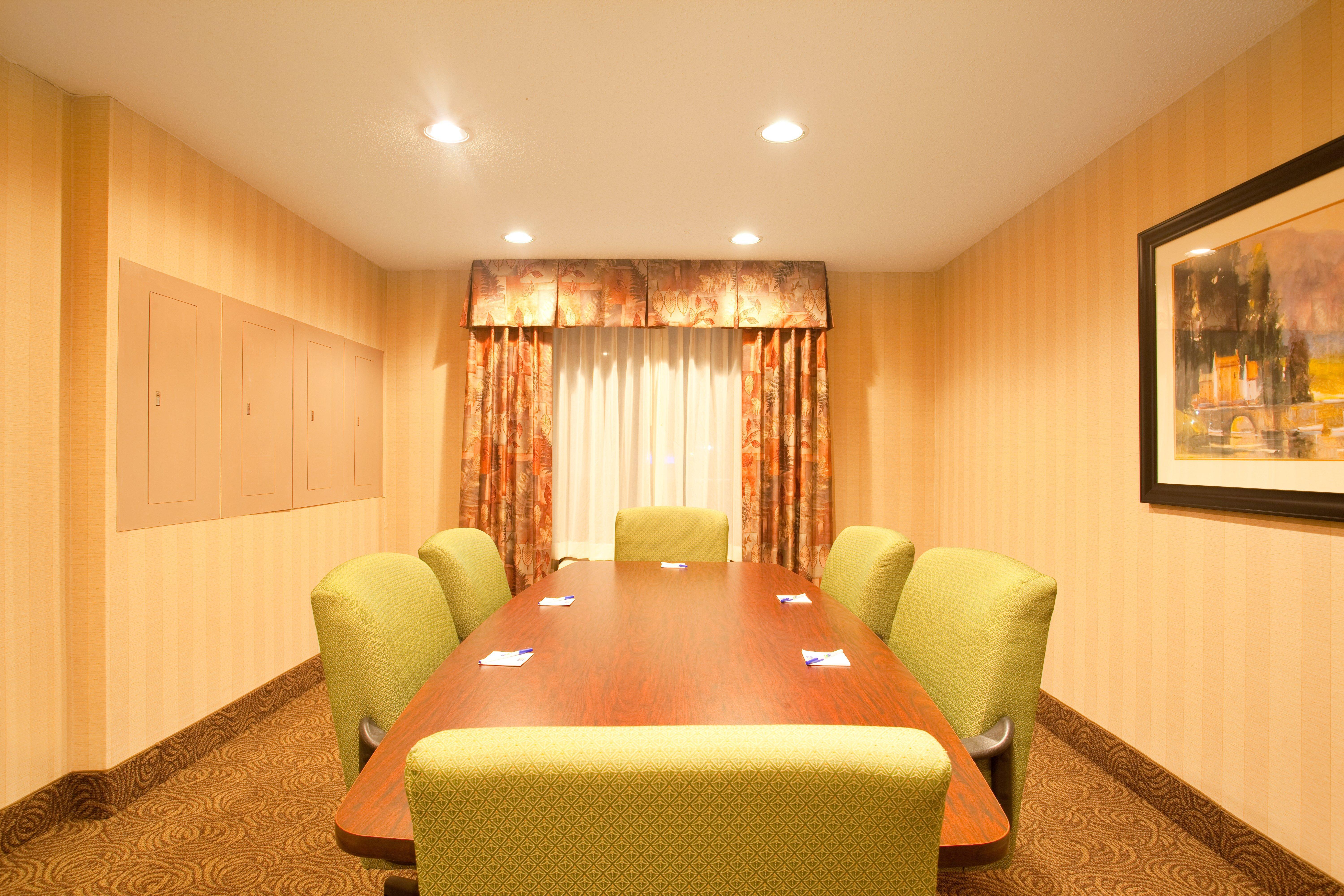 Best Western Plus Bourbonnais Hotel & Suites Buitenkant foto