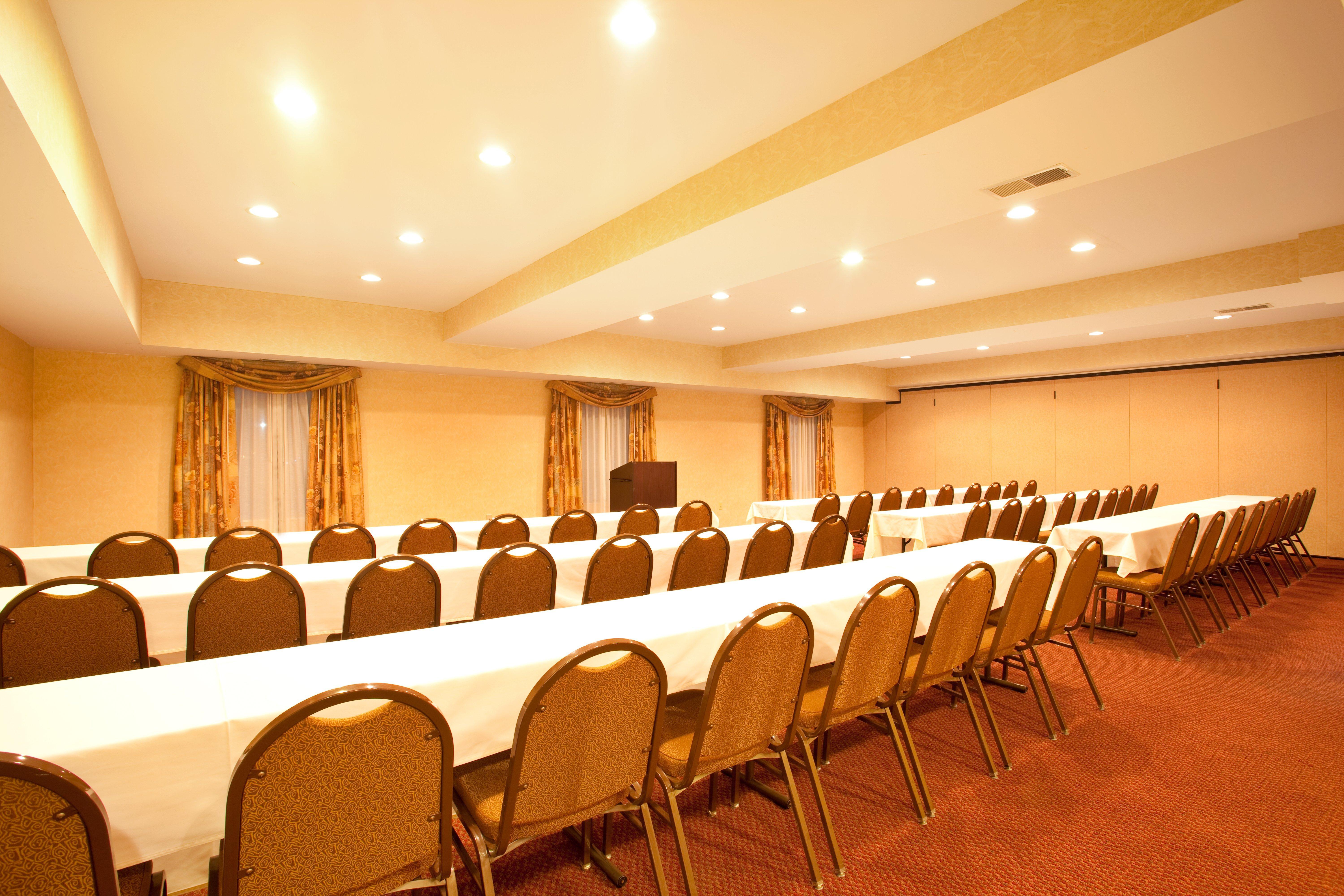 Best Western Plus Bourbonnais Hotel & Suites Buitenkant foto