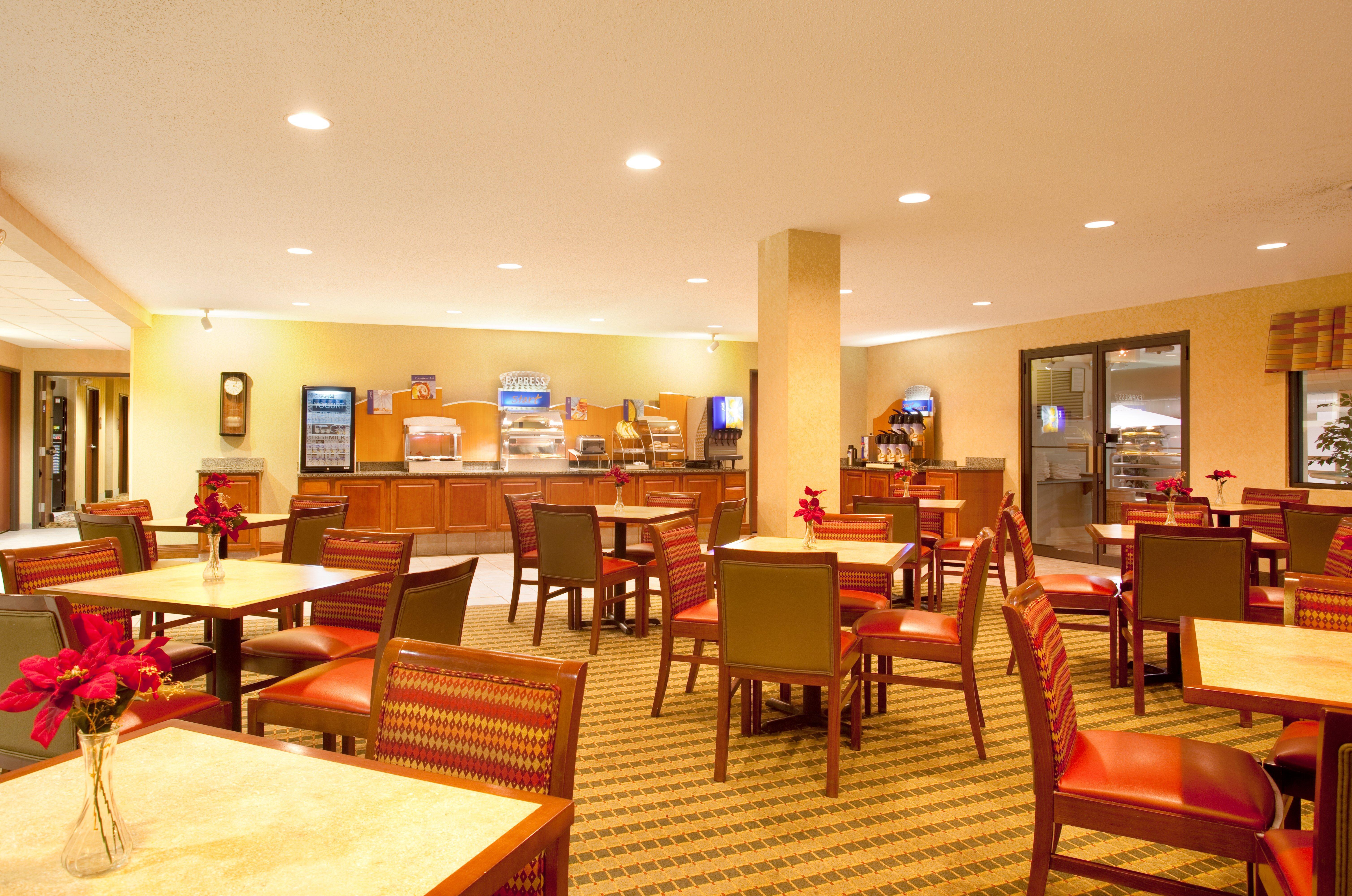 Best Western Plus Bourbonnais Hotel & Suites Buitenkant foto