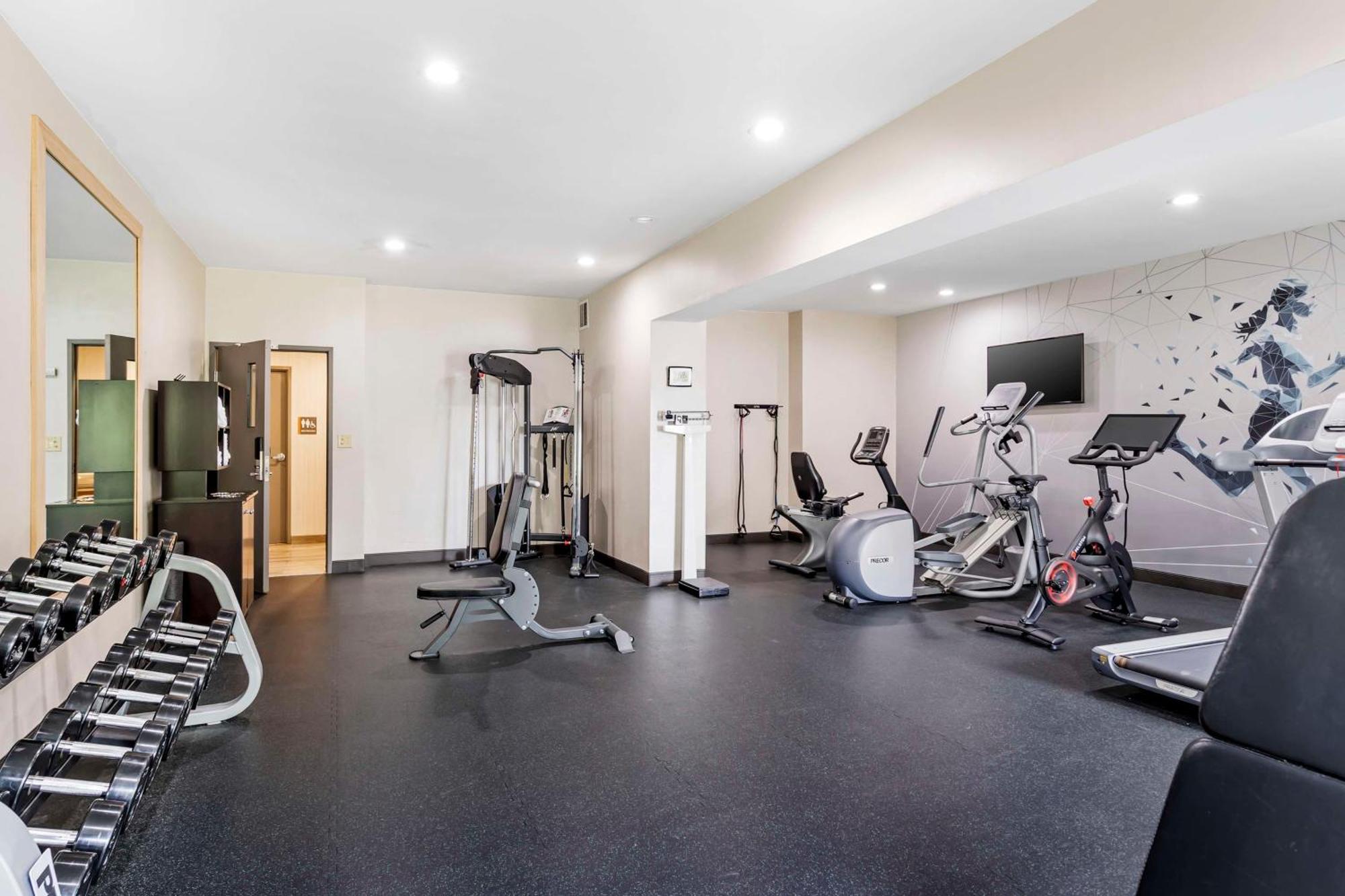 Best Western Plus Bourbonnais Hotel & Suites Buitenkant foto