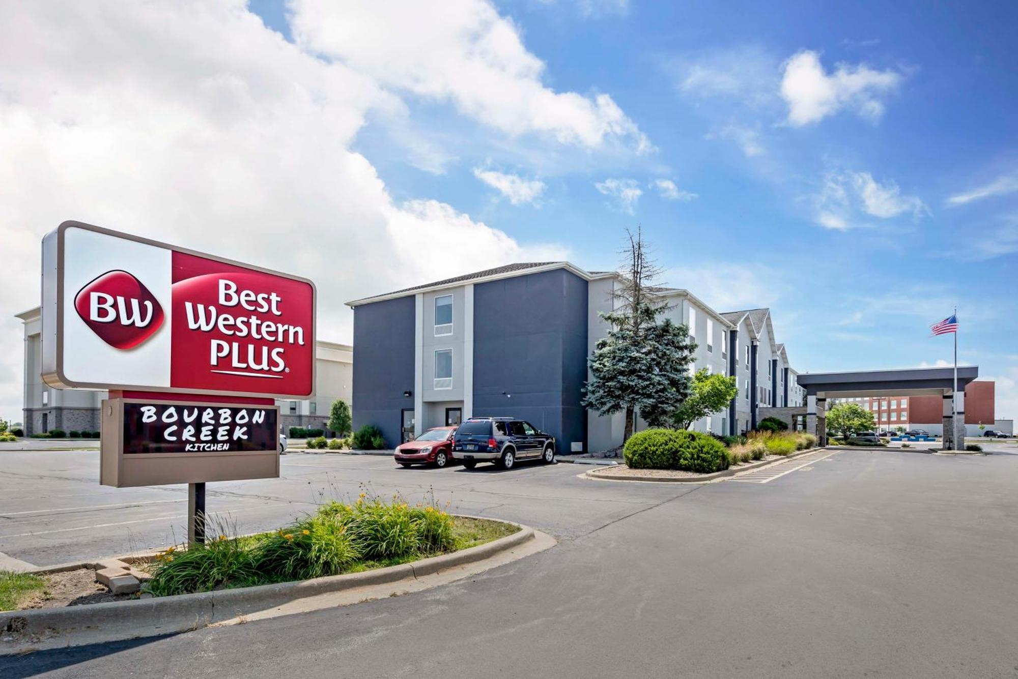 Best Western Plus Bourbonnais Hotel & Suites Buitenkant foto